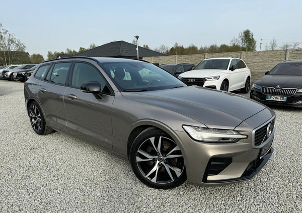 Volvo V60 cena 99990 przebieg: 92000, rok produkcji 2019 z Strumień małe 704